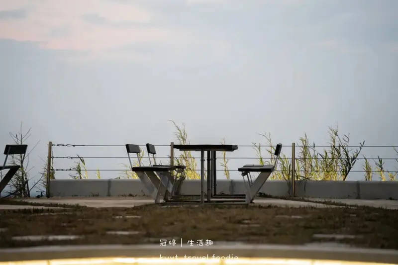 桃園龍潭夜景餐廳_見山景觀咖啡餐廳，低消100元坐擁美麗夕陽