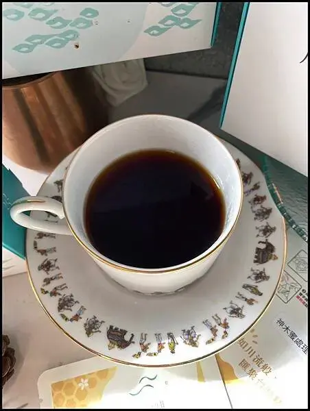 【台灣咖啡年節禮盒推薦/新年伴手禮推薦】如川流般，匯聚台灣精