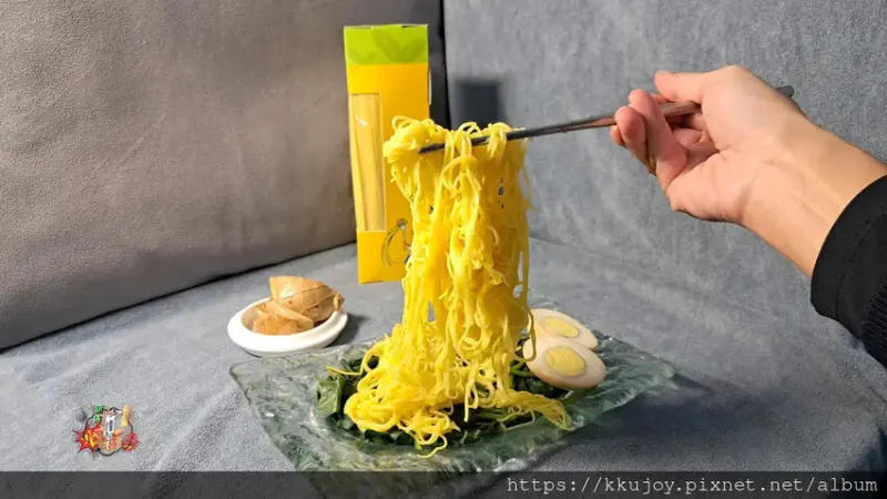 多麥農場| 薑黃麵，麵香滿溢、淡淡的薑黃香氣 | 在地面條美