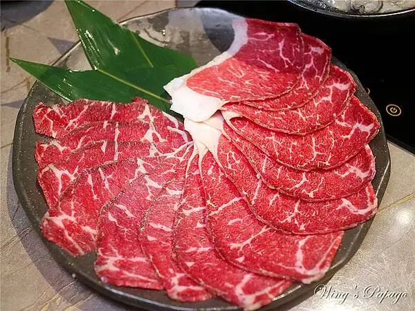 中山宵夜火鍋，一緒 旭鍋，火焰麻油鍋，麻辣鍋，牛奶鍋，還可吃