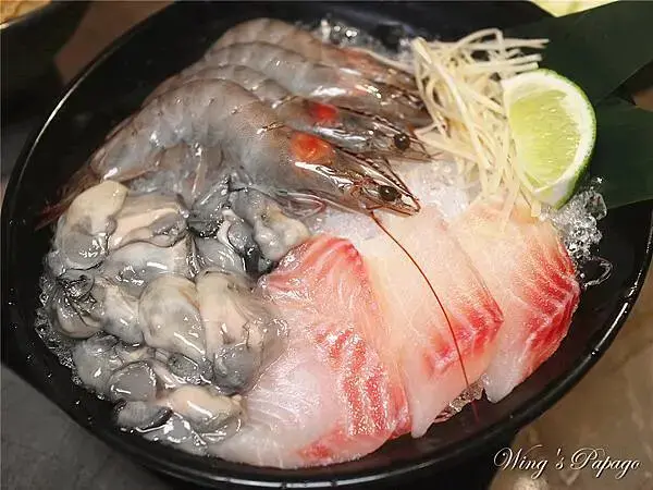 中山宵夜火鍋，一緒 旭鍋，火焰麻油鍋，麻辣鍋，牛奶鍋，還可吃