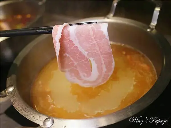 中山宵夜火鍋，一緒 旭鍋，火焰麻油鍋，麻辣鍋，牛奶鍋，還可吃