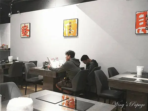 中山宵夜火鍋，一緒 旭鍋，火焰麻油鍋，麻辣鍋，牛奶鍋，還可吃