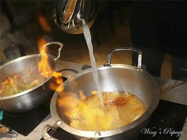 中山宵夜火鍋，一緒 旭鍋，火焰麻油鍋，麻辣鍋，牛奶鍋，還可吃