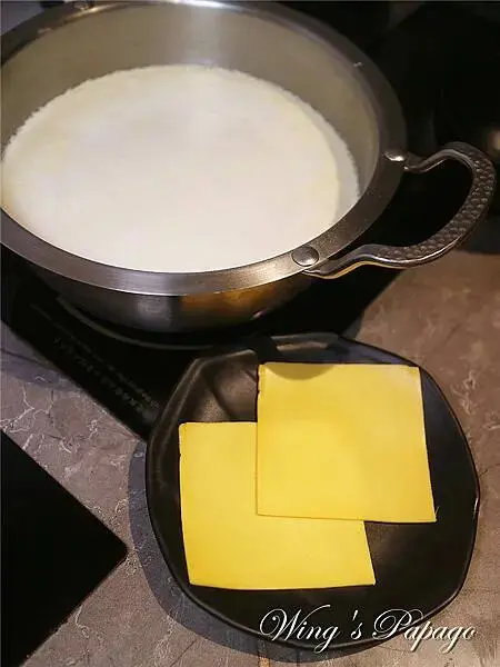 中山宵夜火鍋，一緒 旭鍋，火焰麻油鍋，麻辣鍋，牛奶鍋，還可吃