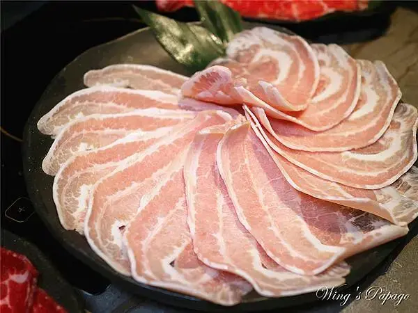 中山宵夜火鍋，一緒 旭鍋，火焰麻油鍋，麻辣鍋，牛奶鍋，還可吃