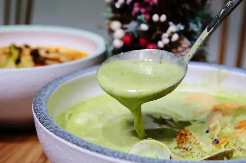 【幸福捷運站美食】新開幕！義匠義式湯麵-新莊昌明店，超級好吃