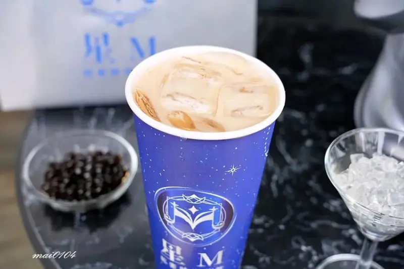 桃園手搖飲推薦｜星M輕奢時尚茶飲～加珍珠免費！現場提供多款飲