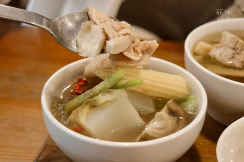 台中西區｜喝得出用心之處的家常燉湯！冷天來碗湯品暖胃又暖心｜