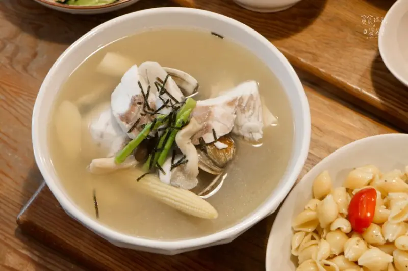 台中西區｜喝得出用心之處的家常燉湯！冷天來碗湯品暖胃又暖心｜