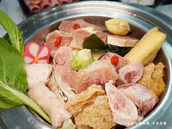 藥膳雞腿鍋-逸小鍋鍋物嘉義仁愛店 (2).jpg