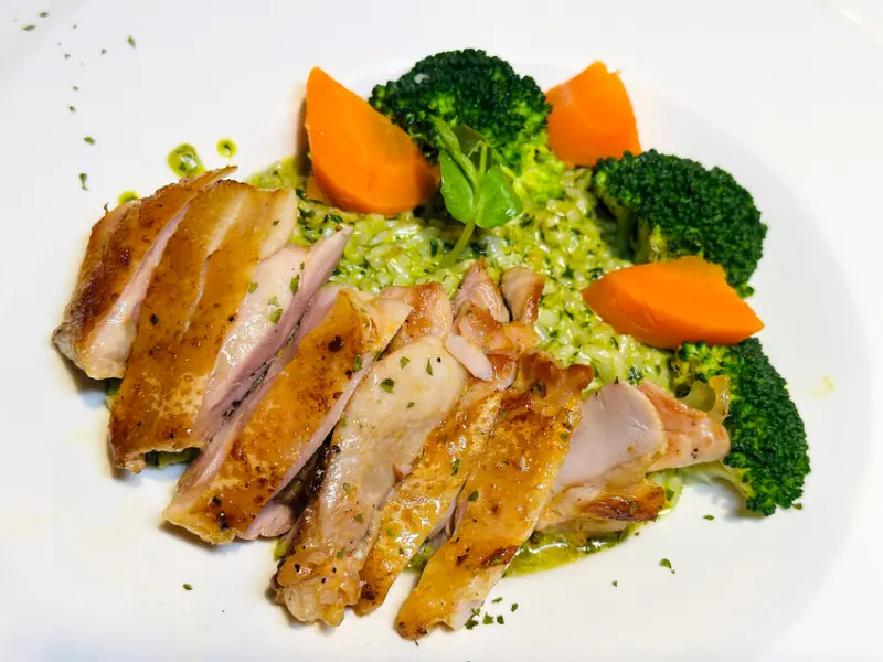 台北CP值高早午餐【U&me找咖】隱藏巷弄內餐廳，台北不限時