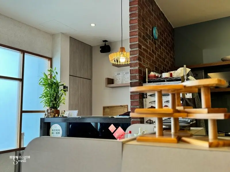 南方澳必吃美食【五鮮握壽司】漁港旁的日本料理店，主打新鮮當令