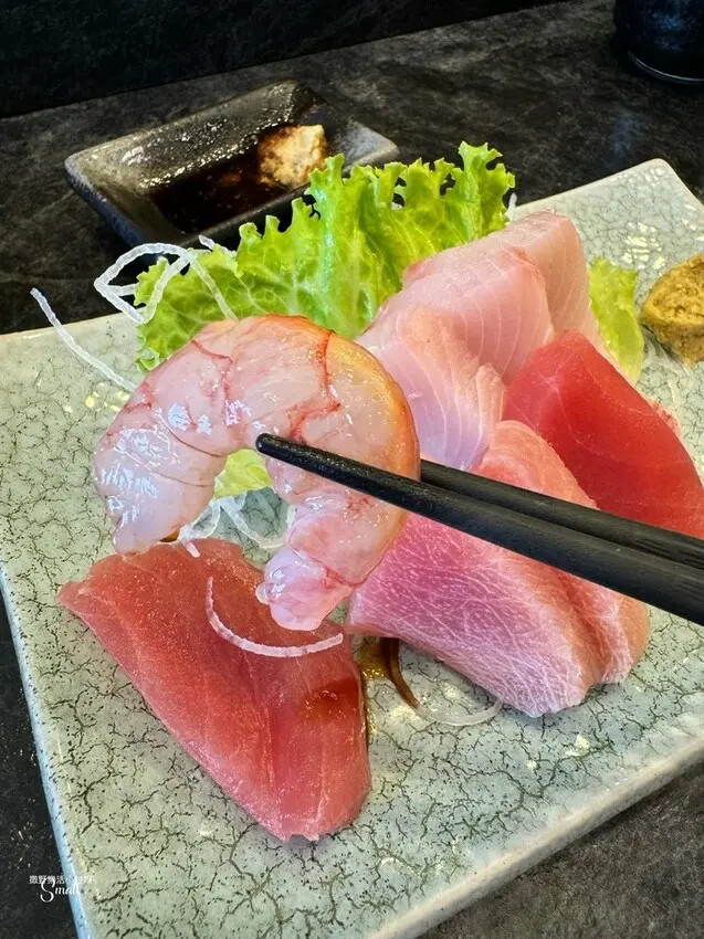 南方澳必吃美食【五鮮握壽司】漁港旁的日本料理店，主打新鮮當令