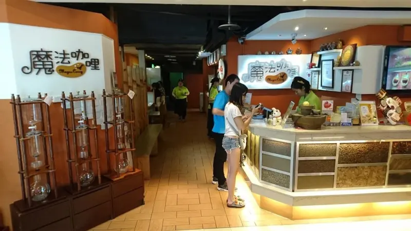 [食記][台北市] 魔法咖哩 台北凱薩店