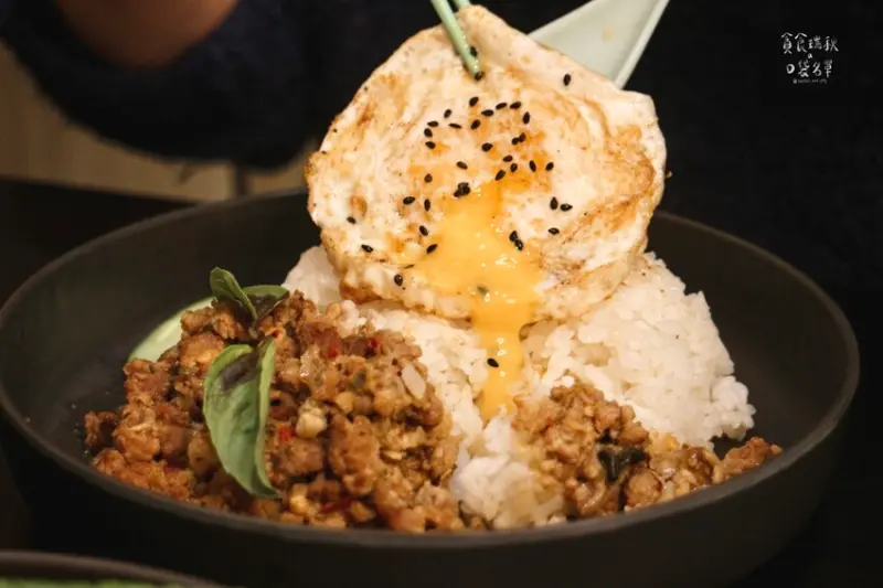 台中西屯｜莊家火雞肉飯新品牌！CP值超高！跳脫傳統、給你清爽