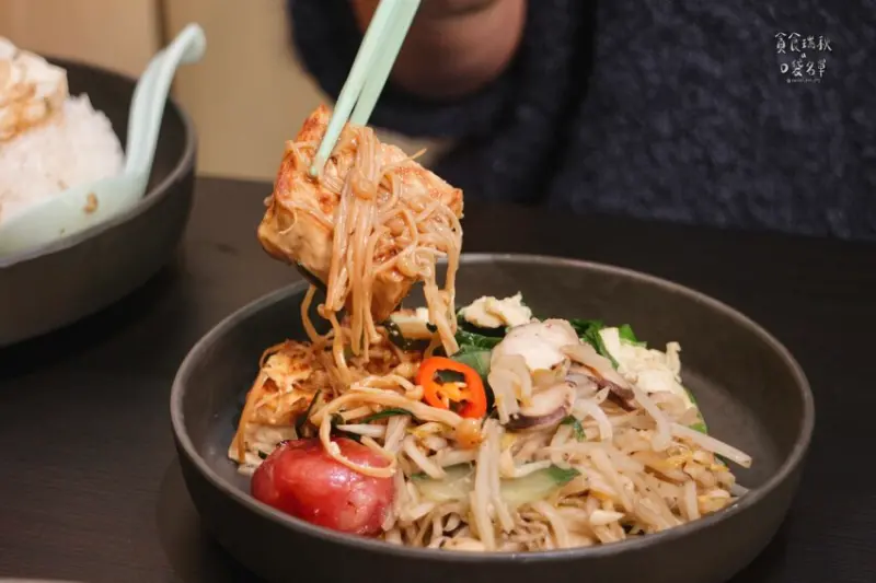 台中西屯｜莊家火雞肉飯新品牌！CP值超高！跳脫傳統、給你清爽