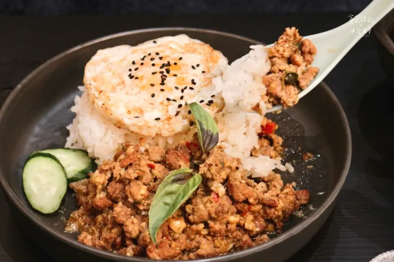 台中西屯｜莊家火雞肉飯新品牌！CP值超高！跳脫傳統、給你清爽