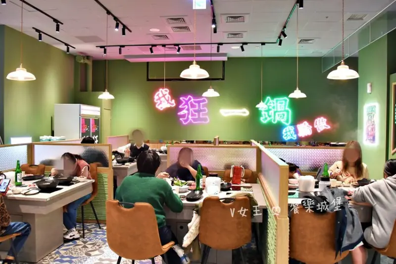 狂一鍋台式火鍋 西門町店｜網路票選新台式火鍋第一名進駐西門町