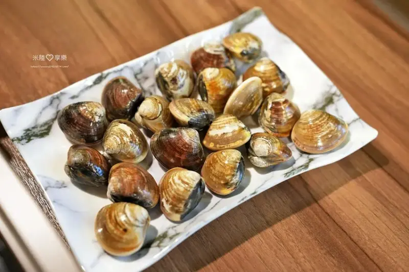 新竹-老家烤雞&養生雞湯✔加湯不加價、暖心暖胃✔三斤大烤雞✔