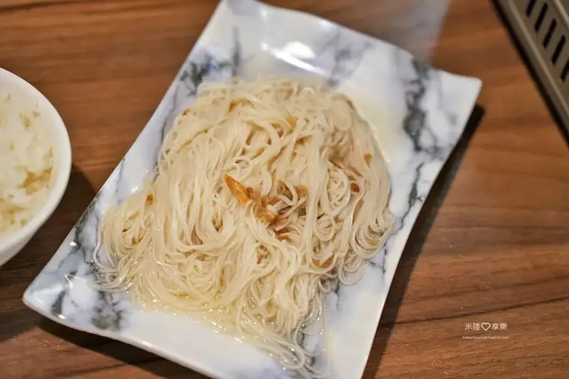 新竹-老家烤雞&養生雞湯✔加湯不加價、暖心暖胃✔三斤大烤雞✔