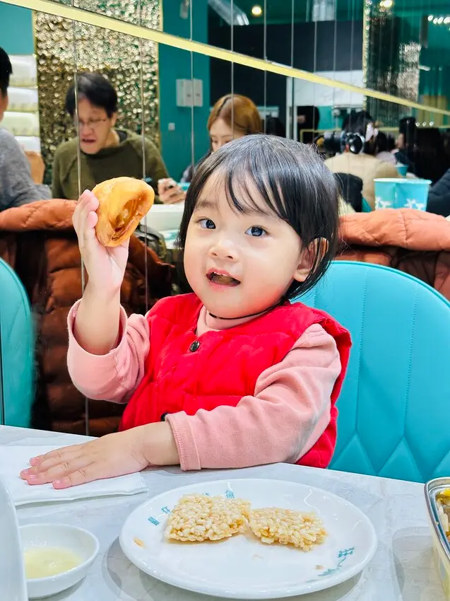 【狂一鍋酸菜魚 台北西門店】爆紅的『年輕時尚酸菜魚』，品狂一