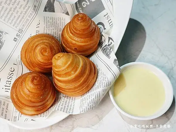 奈人擋住饅頭香－狂一鍋酸菜魚西門町店 (2).jpg