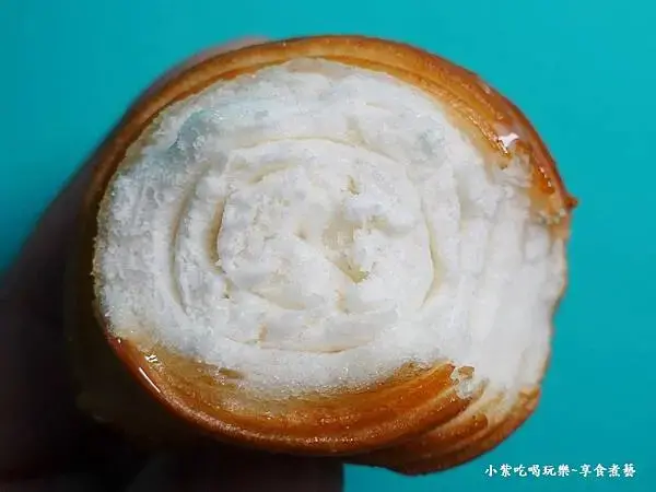 奈人擋住饅頭香－狂一鍋酸菜魚西門町店 (1).jpg