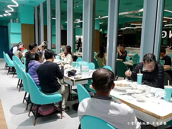 用餐環境－狂一鍋酸菜魚西門町店 (3).jpg