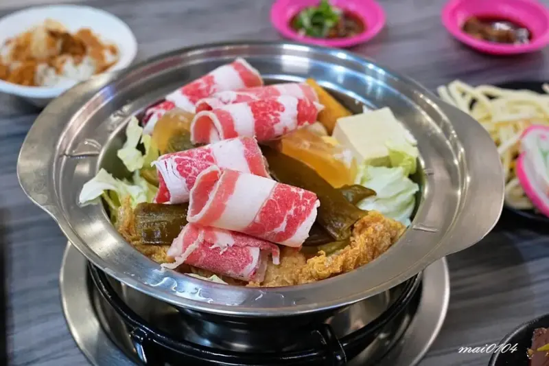 桃園楊梅｜逸小鍋鍋の物楊梅店～豬肉片、干貝買一送一，推出商業