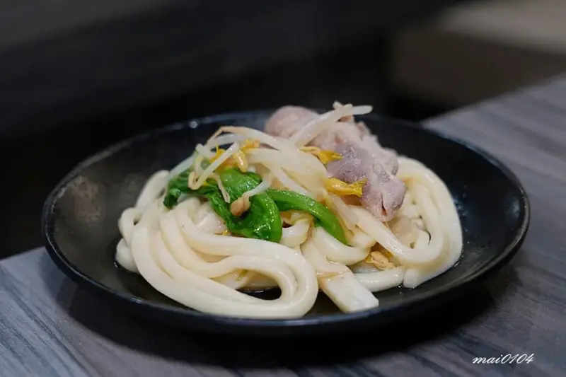 桃園楊梅｜逸小鍋鍋の物楊梅店～豬肉片、干貝買一送一，推出商業