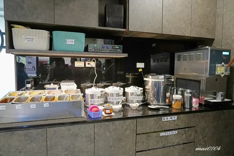 桃園楊梅｜逸小鍋鍋の物楊梅店～豬肉片、干貝買一送一，推出商業