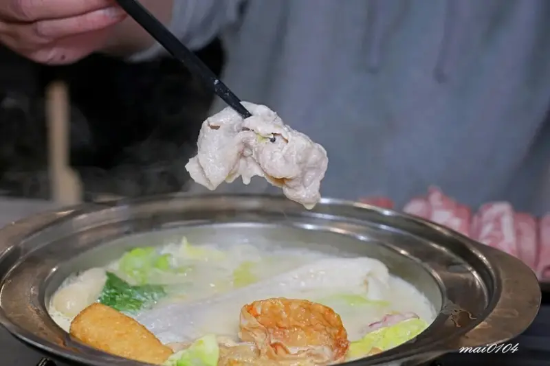 桃園楊梅｜逸小鍋鍋の物楊梅店～豬肉片、干貝買一送一，推出商業