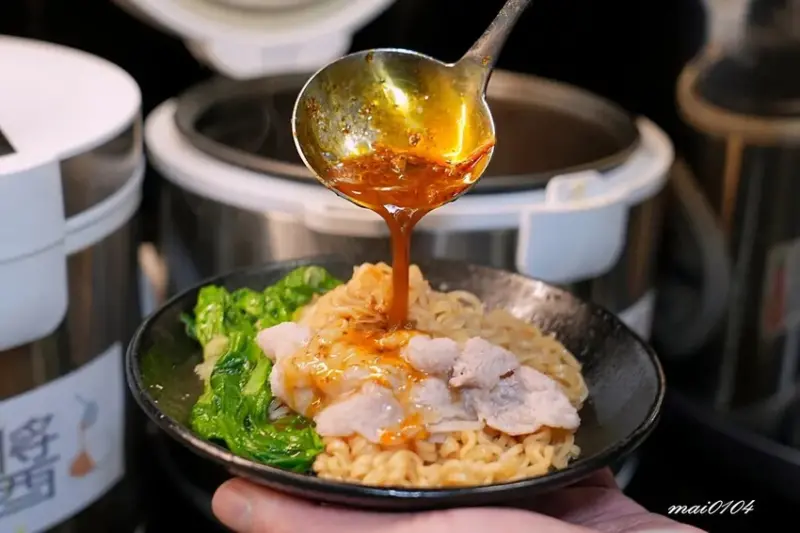 桃園楊梅｜逸小鍋鍋の物楊梅店～豬肉片、干貝買一送一，推出商業