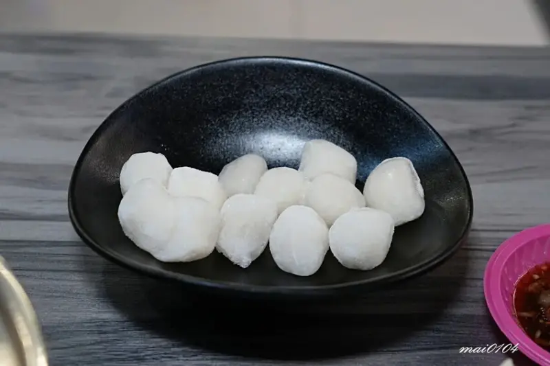 桃園楊梅｜逸小鍋鍋の物楊梅店～豬肉片、干貝買一送一，推出商業