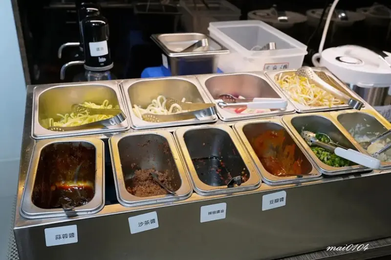 桃園楊梅｜逸小鍋鍋の物楊梅店～豬肉片、干貝買一送一，推出商業