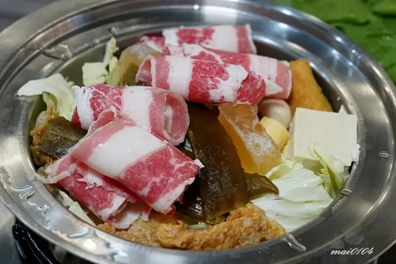 桃園楊梅｜逸小鍋鍋の物楊梅店～豬肉片、干貝買一送一，推出商業