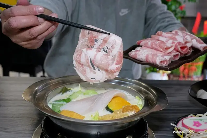 桃園楊梅｜逸小鍋鍋の物楊梅店～豬肉片、干貝買一送一，推出商業