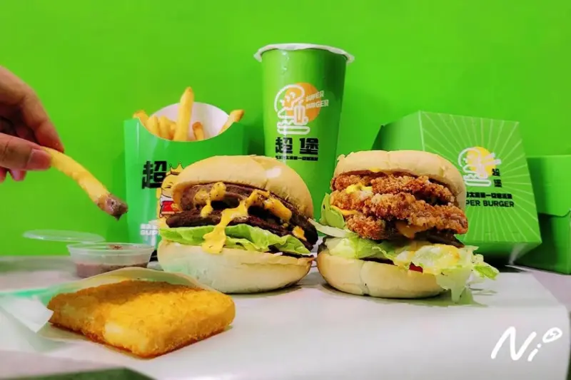 202412 台中西區 超堡Super Burger漢堡手搖飲專賣店-美村門市
