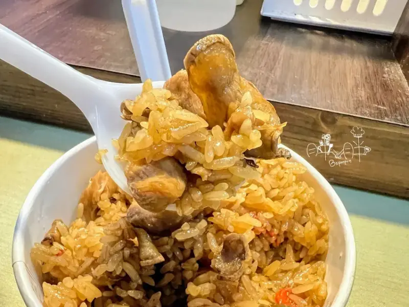 八德興仁夜市│職人手作麻油雞飯，小份麻油雞飯