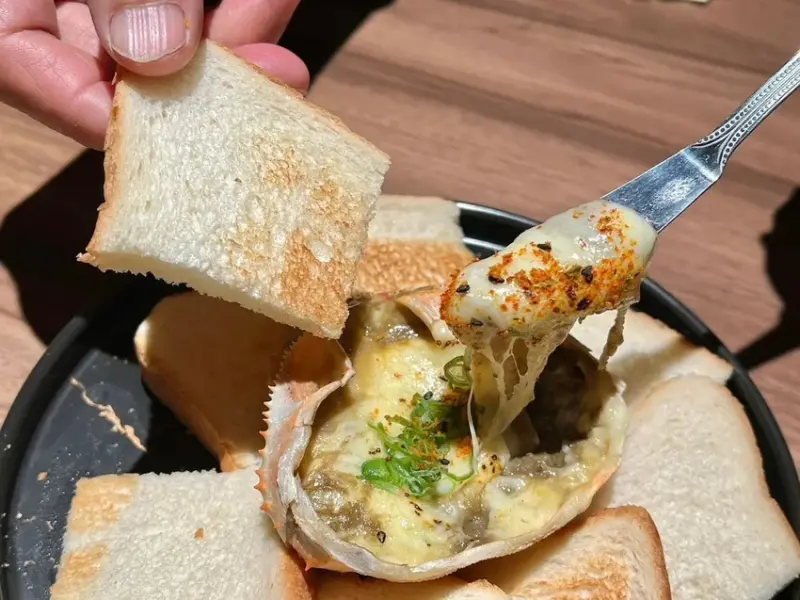 （府中美食）魚韻居酒屋板橋店～焦糖鮭魚壽司、松露牛小排、起司