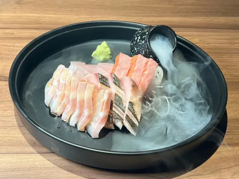 （府中美食）魚韻居酒屋板橋店～焦糖鮭魚壽司、松露牛小排、起司