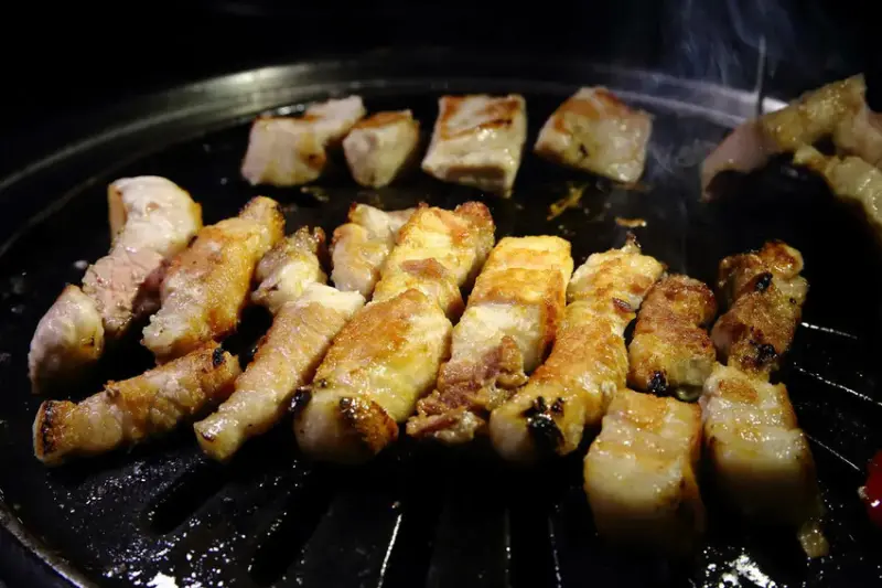 台中必訪！超夯特色燒肉店【燒肉滋滋】，韓式燒肉x韓式料理x韓