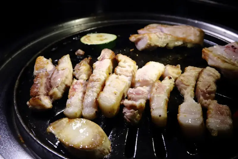 台中必訪！超夯特色燒肉店【燒肉滋滋】，韓式燒肉x韓式料理x韓
