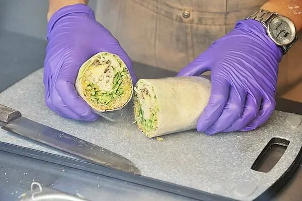 彰化輕食推薦，員濃豆漿 苜蓿芽卷，健康早餐的選擇，非基改黃豆