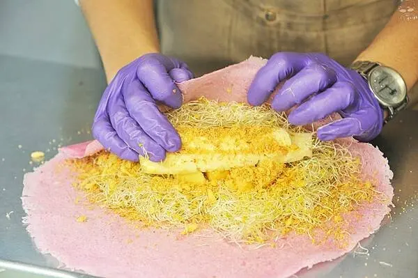 彰化輕食推薦，員濃豆漿 苜蓿芽卷，健康早餐的選擇，非基改黃豆