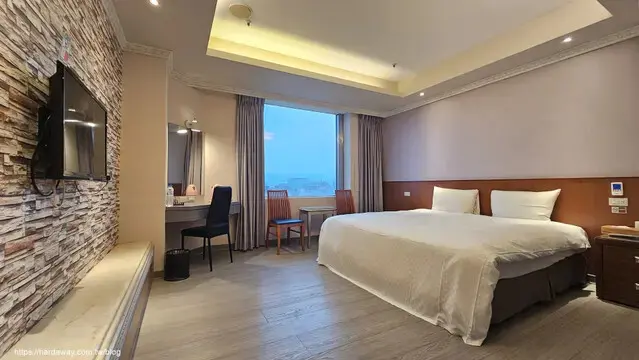 友愛金色商旅標準雙人房空間