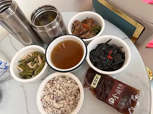 金禧食尚月子餐