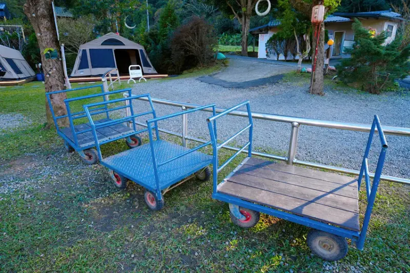 苗栗親子露營「一畝稻田露營區 」，免費搗麻糬、DIY棉花糖，