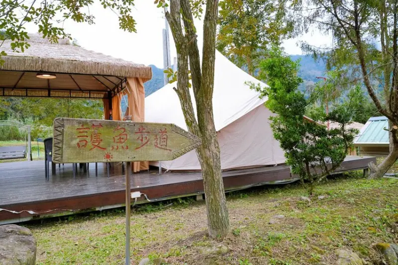 苗栗親子露營「一畝稻田露營區 」，免費搗麻糬、DIY棉花糖，